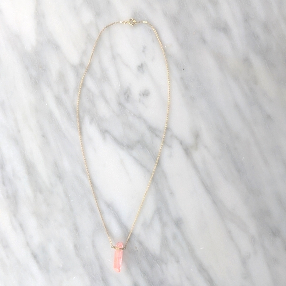 Gold plated necklace with pink crystal